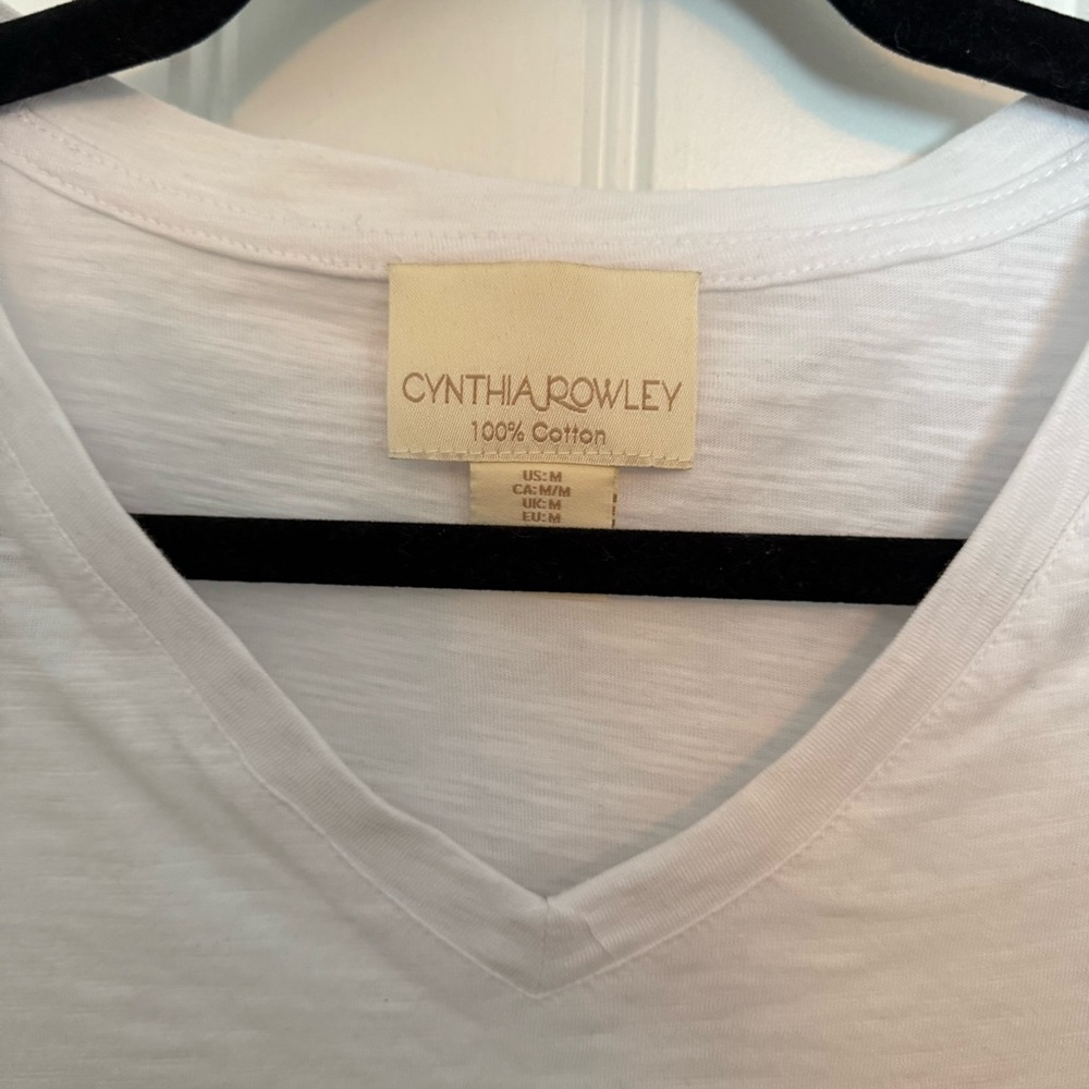 Cynthia Rowley White V-Neck Tee with Red & Blue Ice Cream Embroidery - Picture 2 of 6